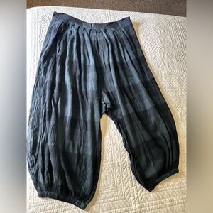 Free People Black and Charcoal Plaid Wide-Leg Cropped Pants